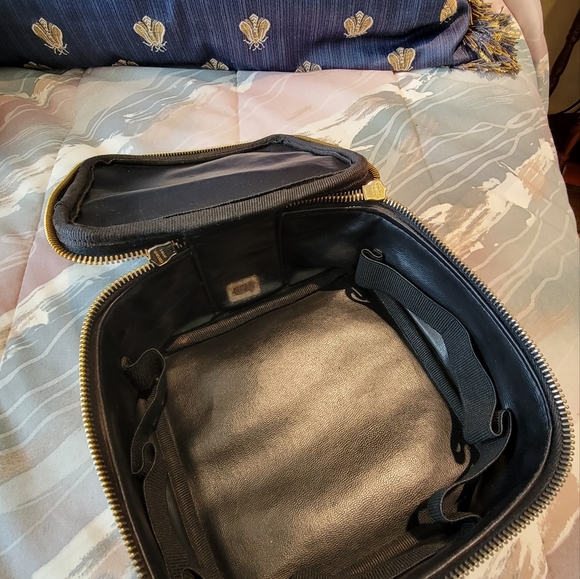 Chanel Black Patent Cosmetic Case PM - Picture 9 of 12